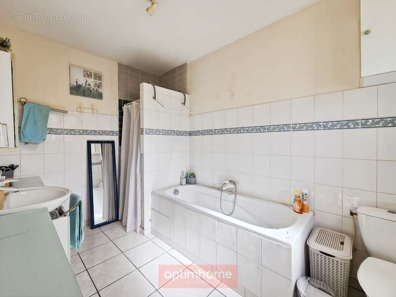 Maison à CROISILLES