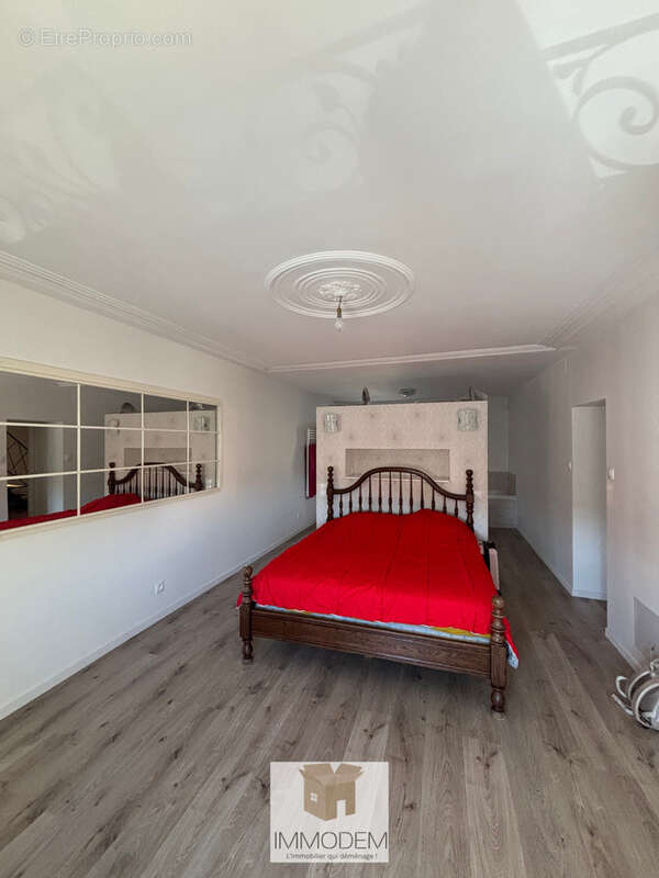 Maison entièrement rénovée avec dépendance et fort potentiel - photo 16