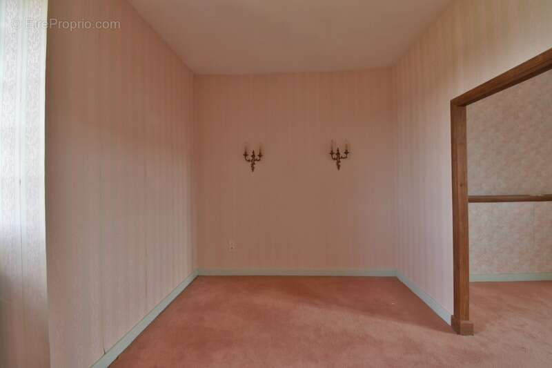 Maison à SAINT-LEGER-MAGNAZEIX