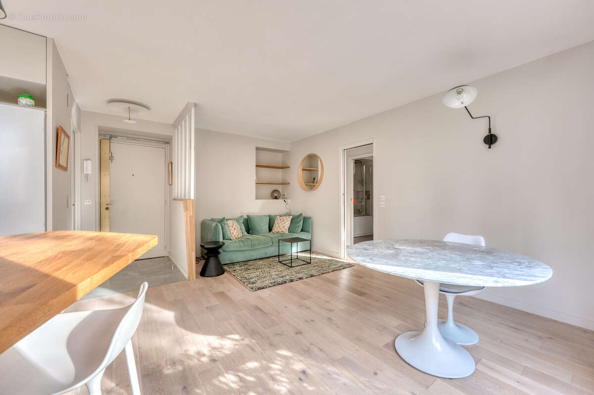 Appartement à PARIS-18E