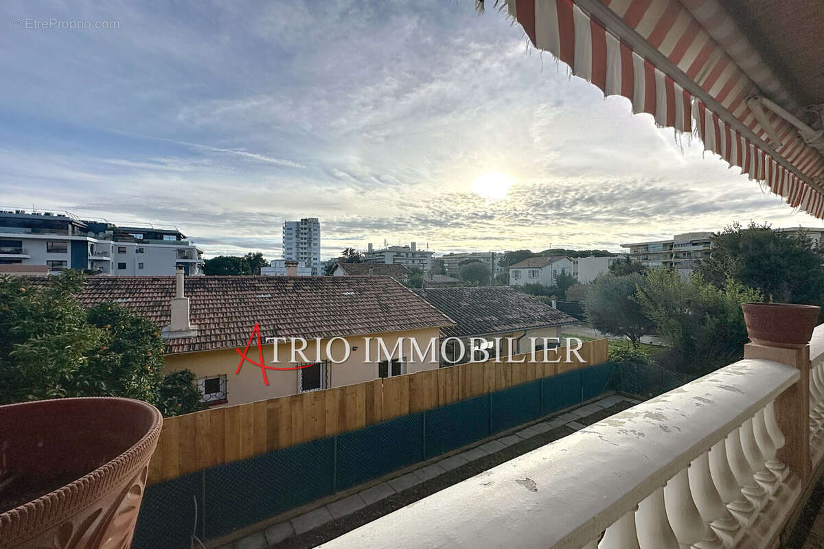 Maison à SAINT-LAURENT-DU-VAR