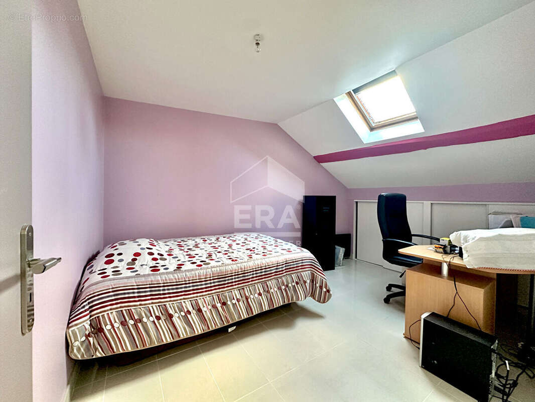 Maison de ville 150m² à saint-pierre-lès-nemours - photo 8