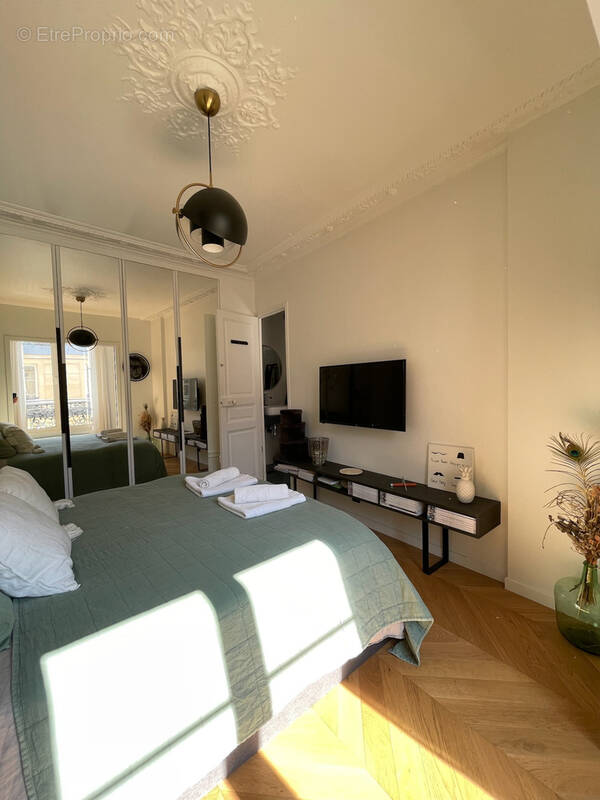 Appartement à PARIS-8E