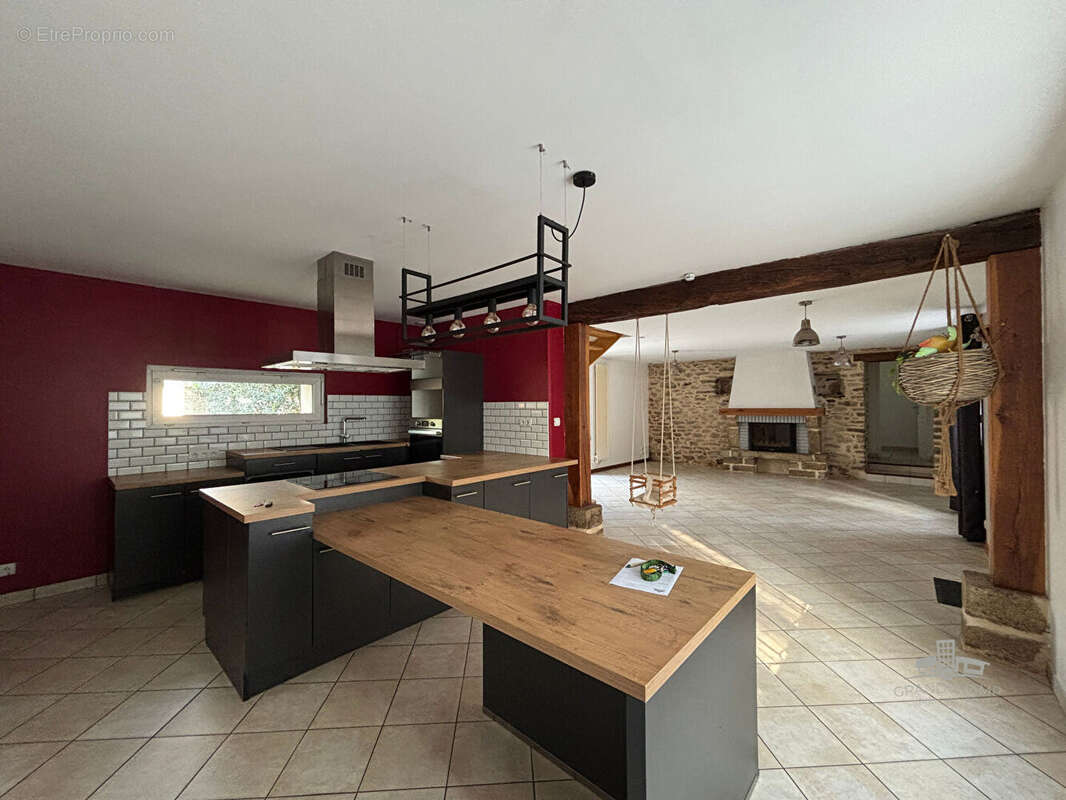 Maison à TREILLIERES