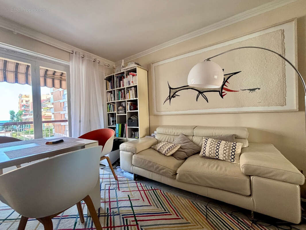 Appartement à ROQUEBRUNE-CAP-MARTIN