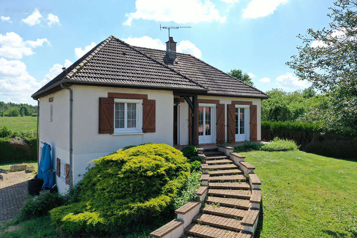 Maison à BEFFES