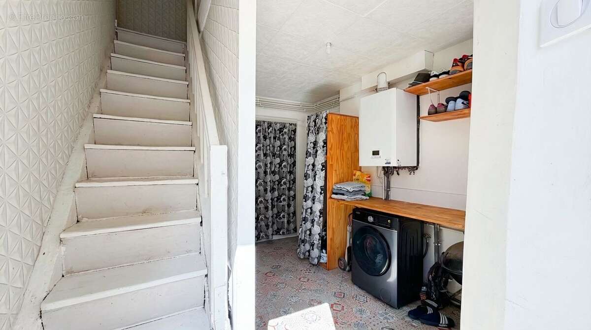 Maison à LE MONASTERE