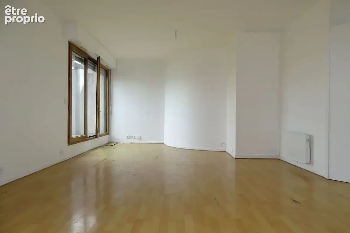 Appartement à CHARENTON-LE-PONT