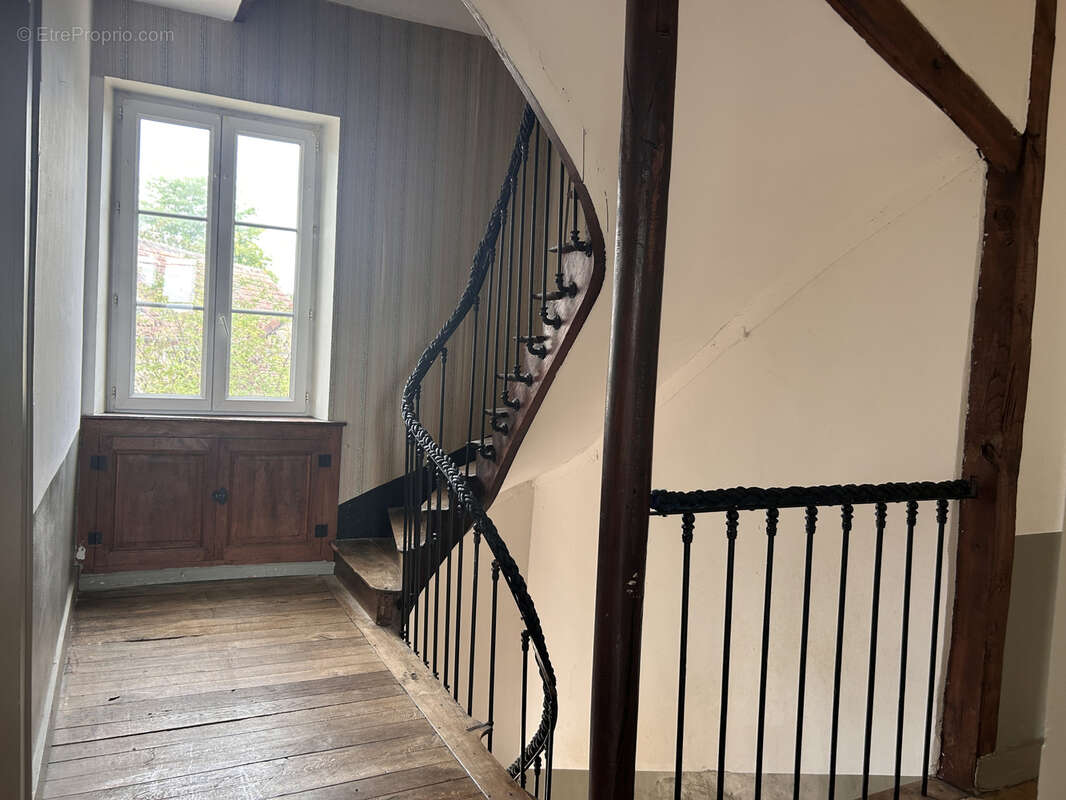 A VENDRE - Maison 5 pièces avec jardin et dépendances à Prissac - photo 14