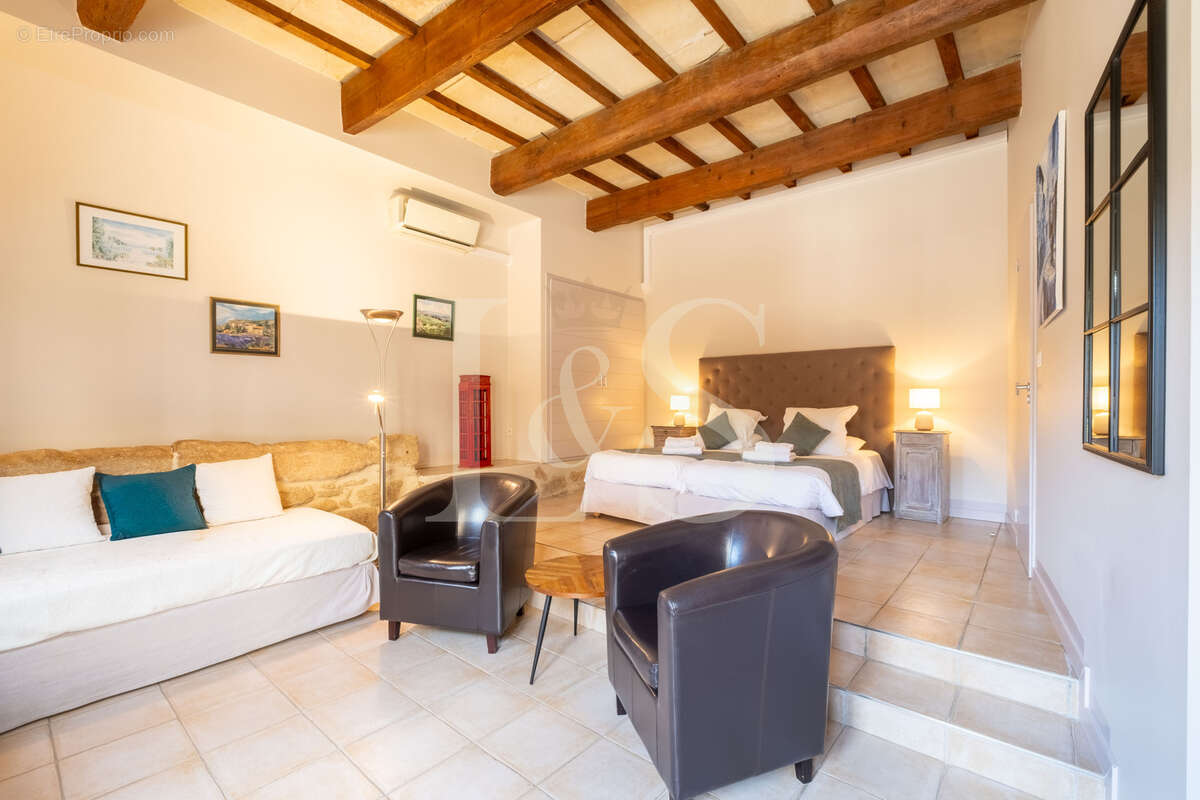 Maison à GRIGNAN