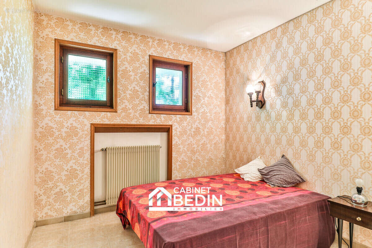 Maison 196 m² à Verdelais  - photo 6