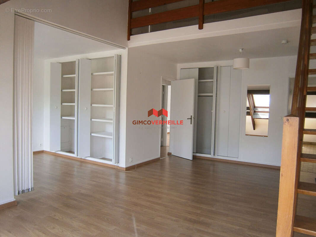 Appartement à SAINT-REMY-LES-CHEVREUSE