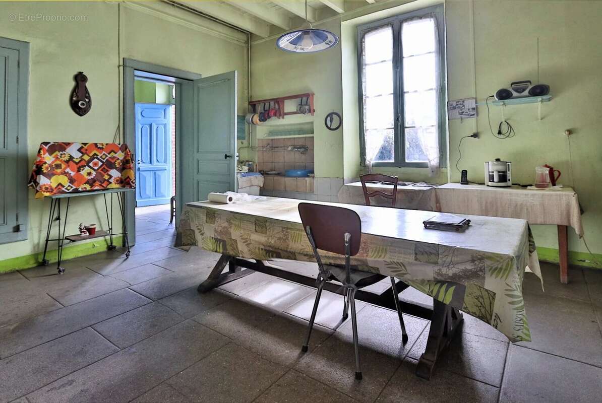 Maison à CASTELNAU-RIVIERE-BASSE