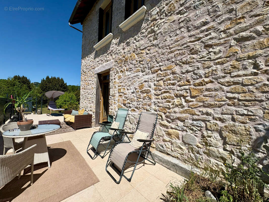 Maison à TERRASSON-LAVILLEDIEU