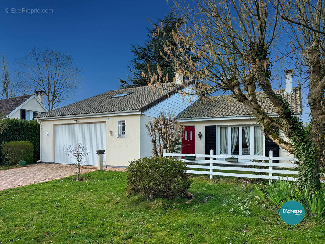 Maison à MENNECY