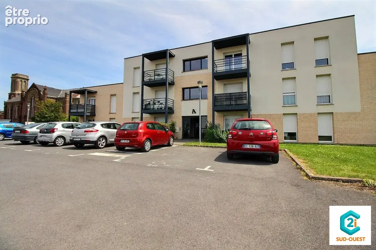 Appartement 2 pièces 42 m² à vendre à Douai (59500) - photo 2