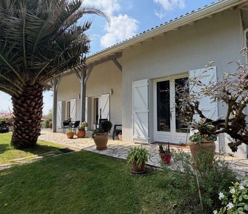 Maison à AIGNAN