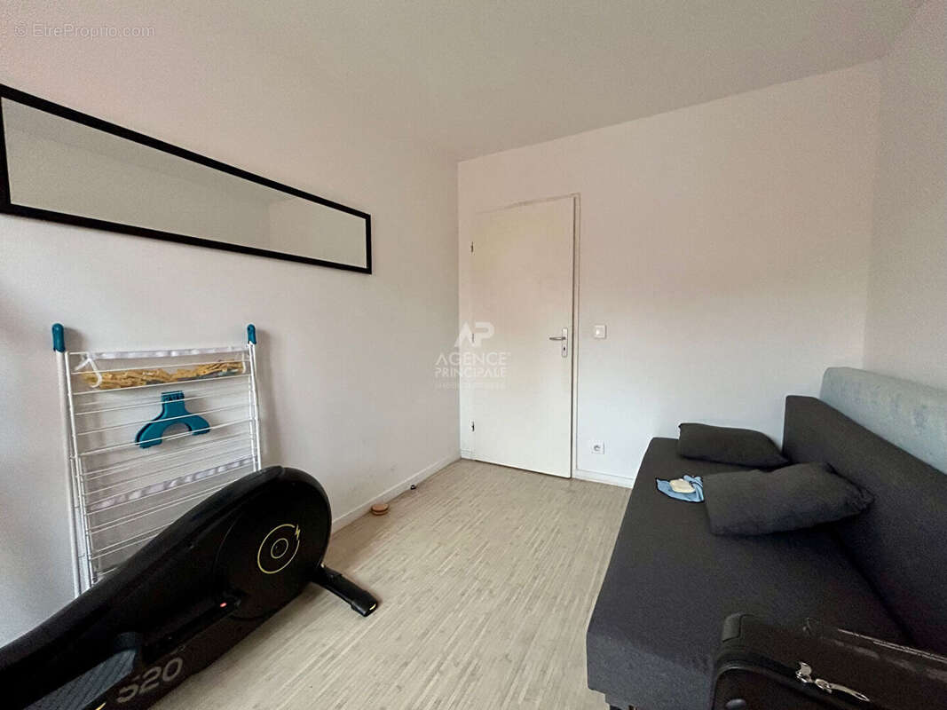 Appartement Carrieres Sous Poissy 3 pièce(s) 55 .72 m2 - photo 8