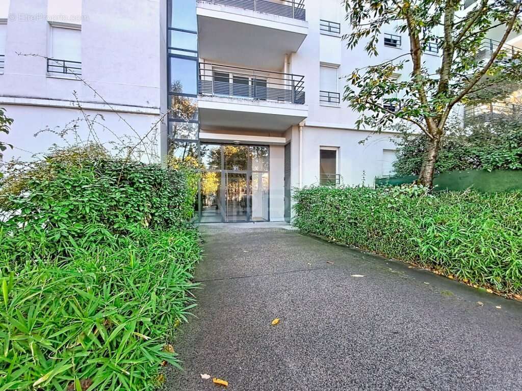 Appartement à BRON