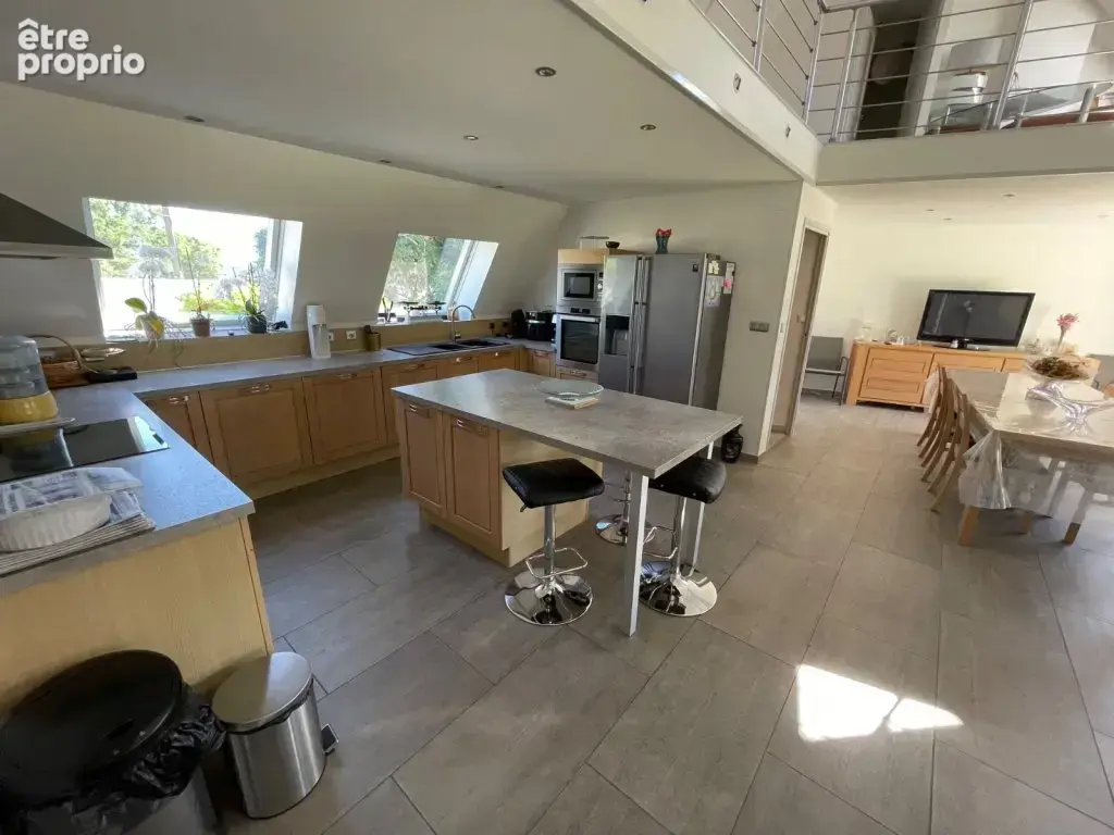 Précieux - Villa de 204.86 m² terrain de 2200 m² - photo 4