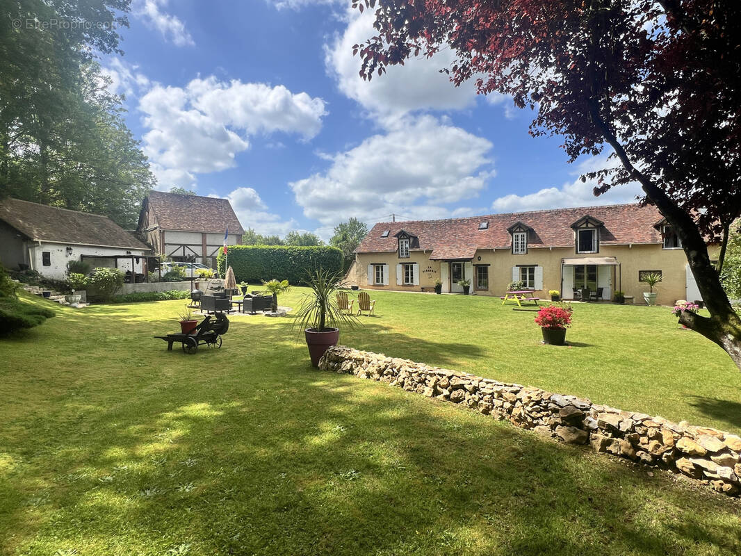 Maison à VERT-EN-DROUAIS