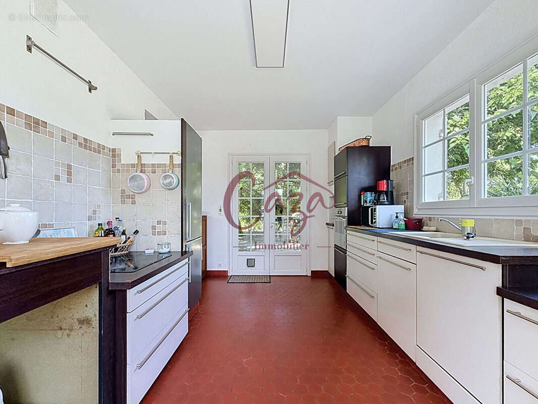 Maison Sadirac 195 m2 avec dépendance sur grand jardin avec piscine envrionement rare - photo 7