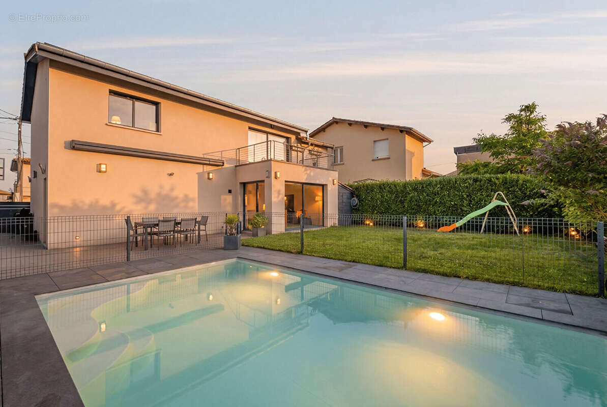 Maison rénovée - 4 ch + Bureau - Piscine - photo 18