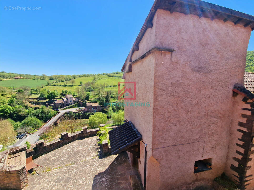 Maison à COMBRET