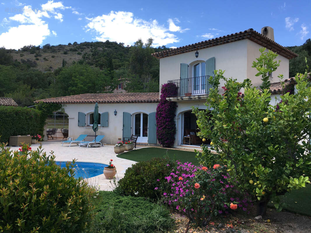 Maison à PLAN-DE-LA-TOUR