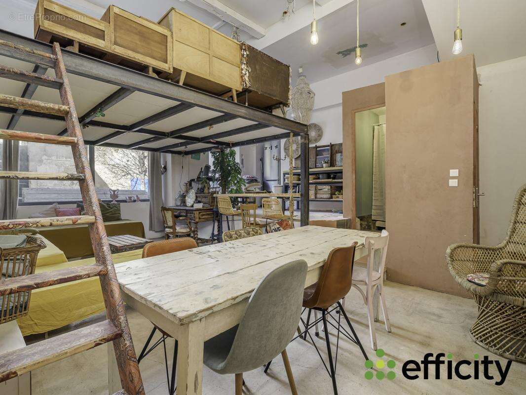 Commerce à MARSEILLE-1E