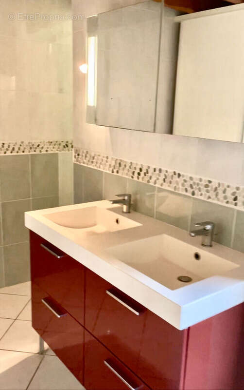 Maison à ENDOUFIELLE