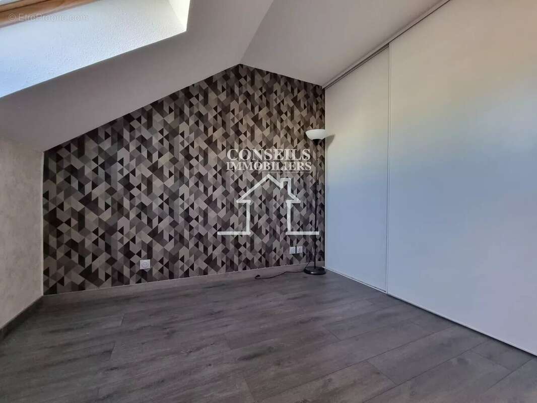 Appartement à VILLENEUVE-SUR-YONNE