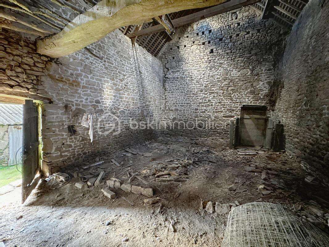 Maison à CLITOURPS