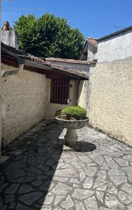 Maison à SAINT-AMANT