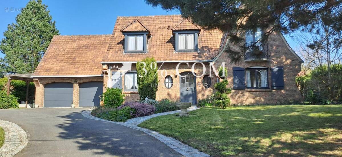 Maison à SAILLY-SUR-LA-LYS