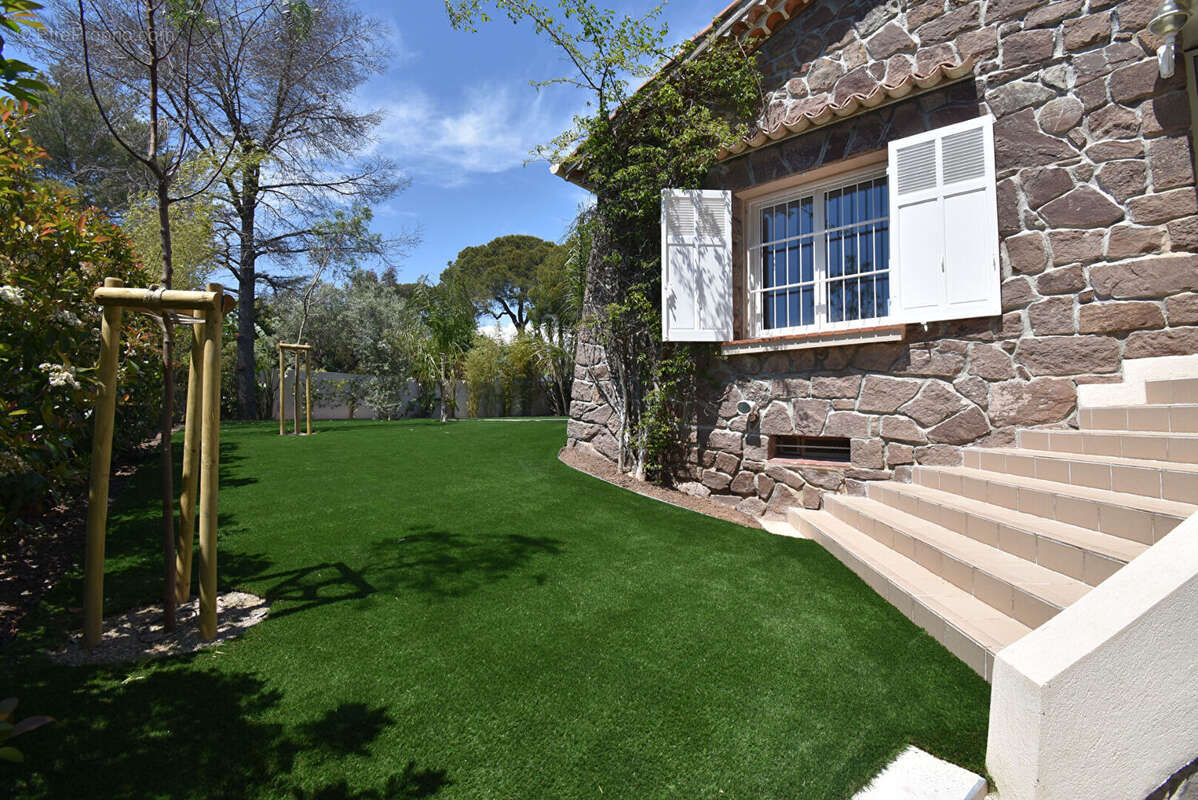 Maison à SAINT-RAPHAEL