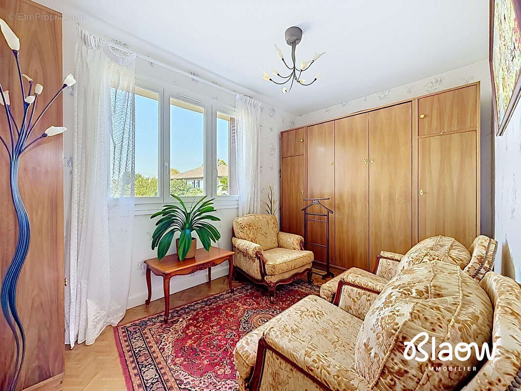Maison 118 m² à Meyzieu  - photo 7
