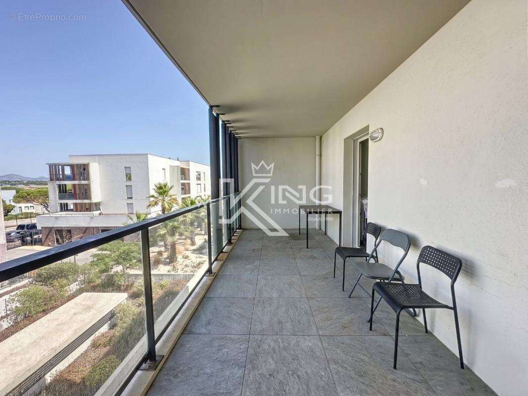 Appartement à FREJUS