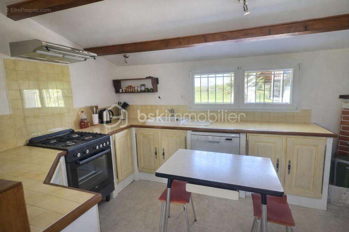 Maison à BOIS-DE-CENE