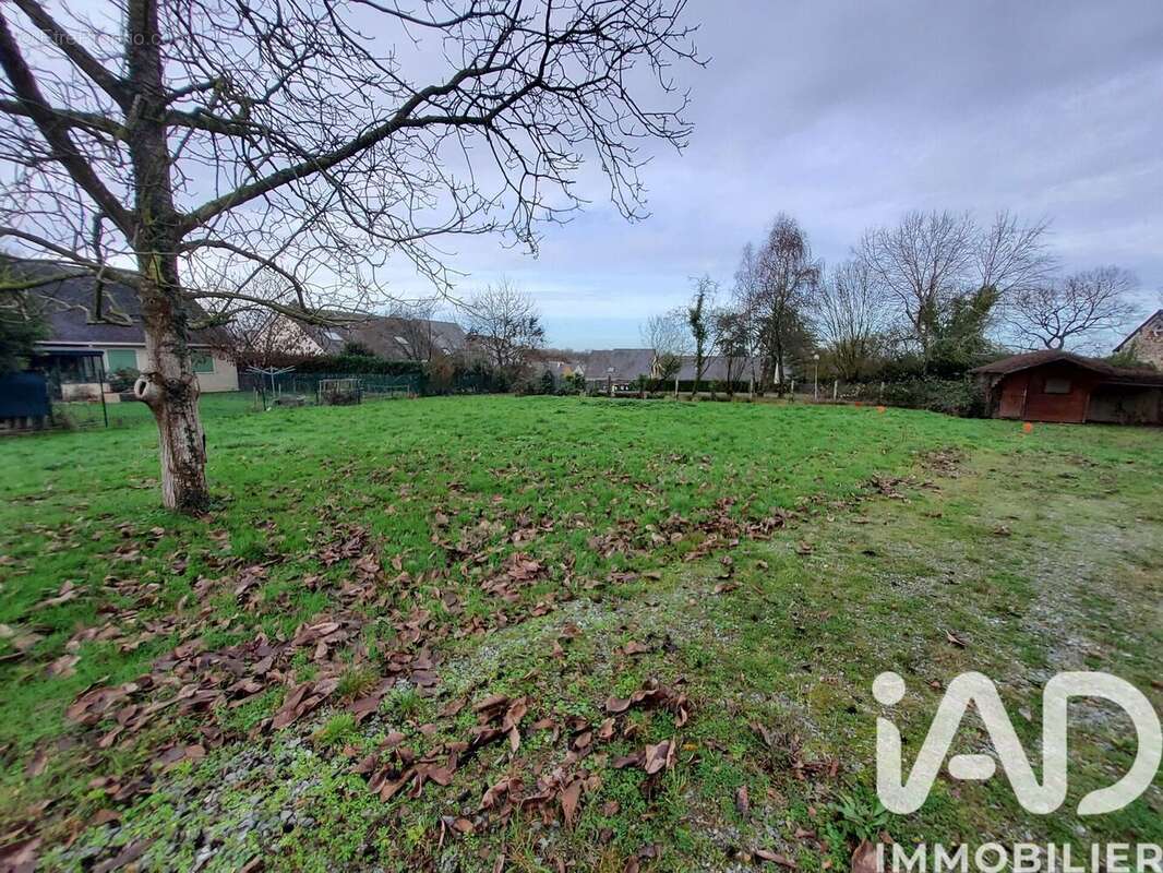 Terrain 458 m² à Avrille  - photo 3