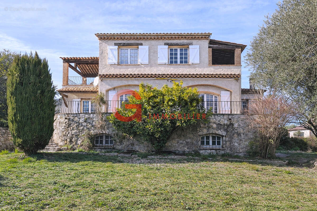 Maison à LA GAUDE