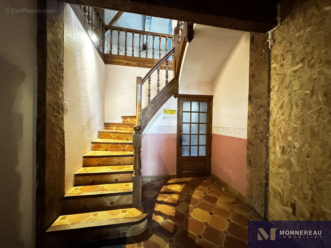 Maison à BAIGNES-SAINTE-RADEGONDE