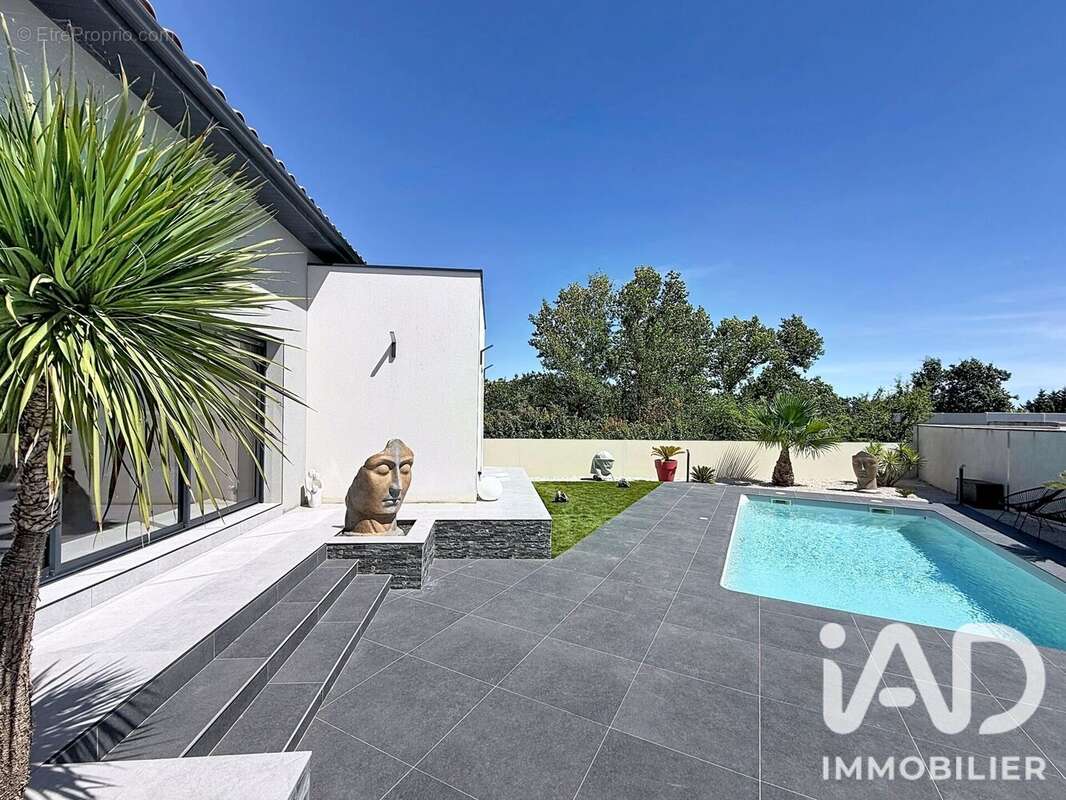 Maison 122 m² à Magalas  - photo 2