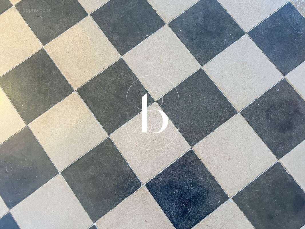 Maison à GOUDARGUES