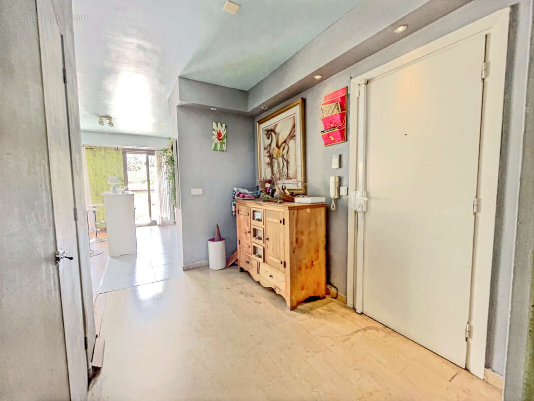 Appartement à MARSEILLE-5E