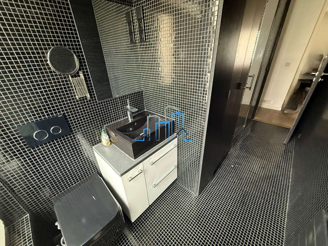 Appartement à PARIS-12E