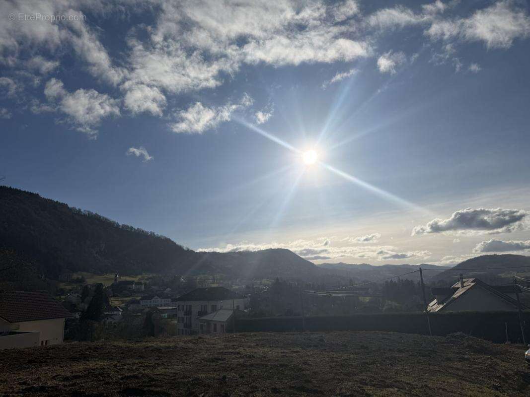 Terrain à SAINT-BERON