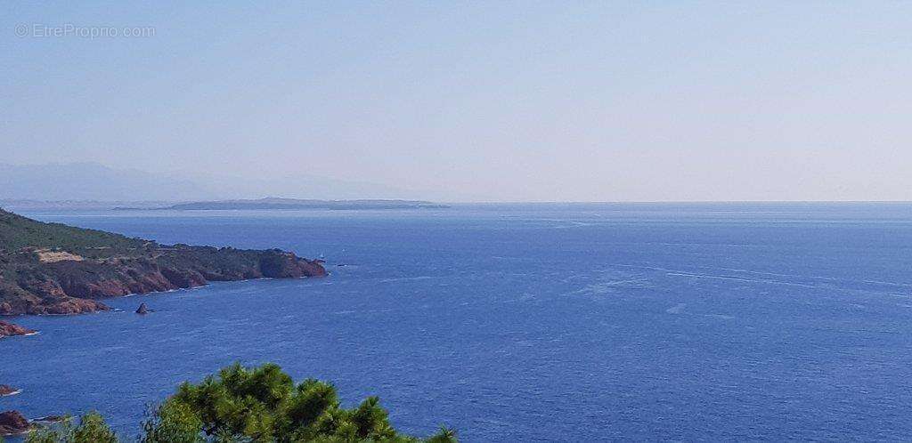 Terrain à SAINT-RAPHAEL
