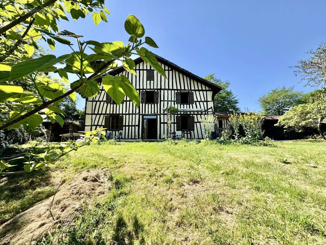 Maison à DEMU