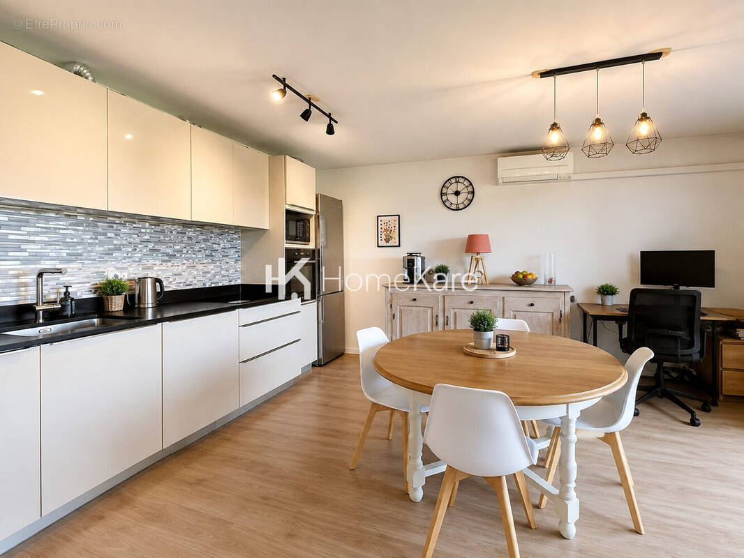 Appartement 76 m² à Cenon  - photo 2